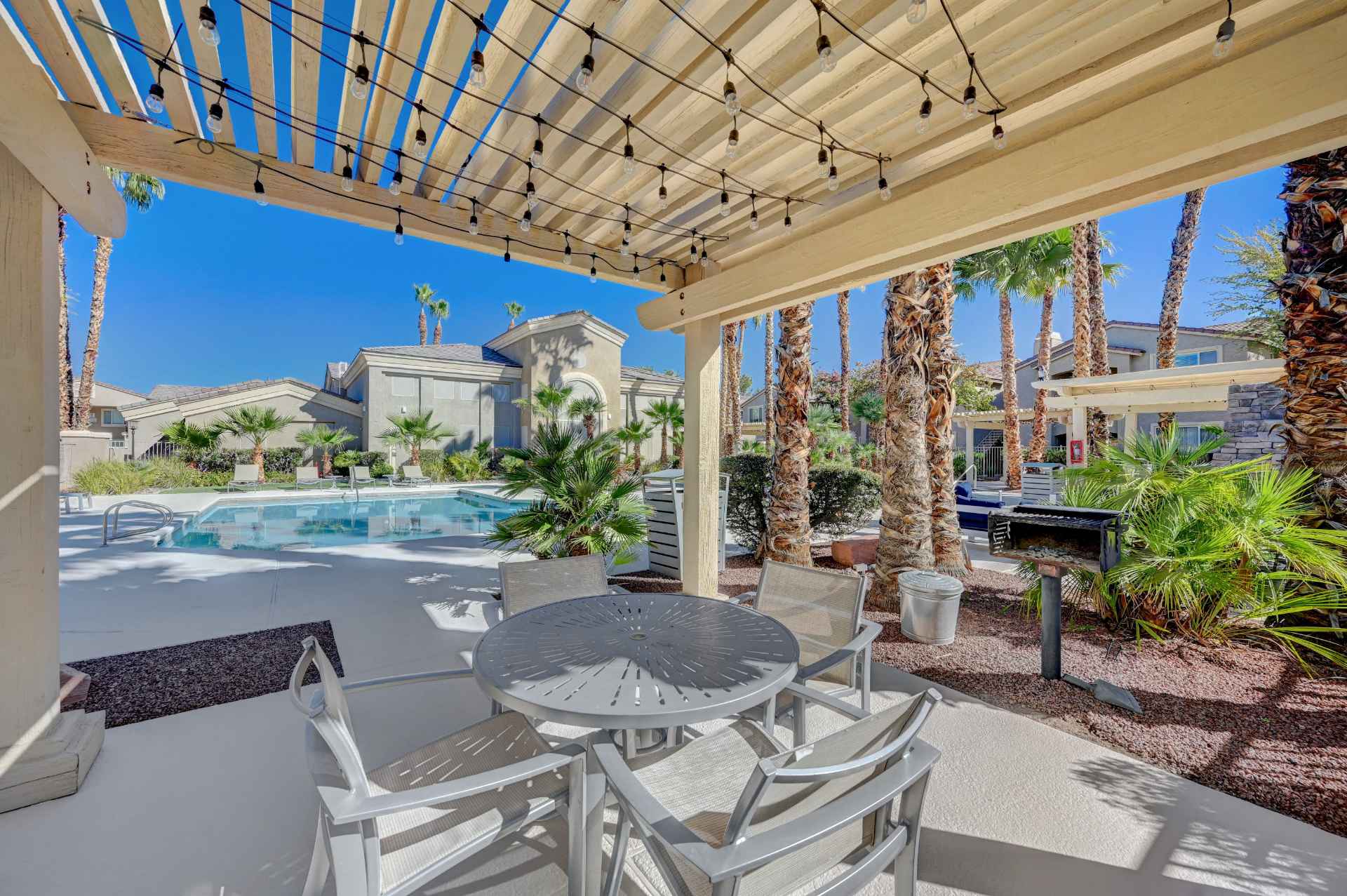 Community_8025_Russell Rd-13