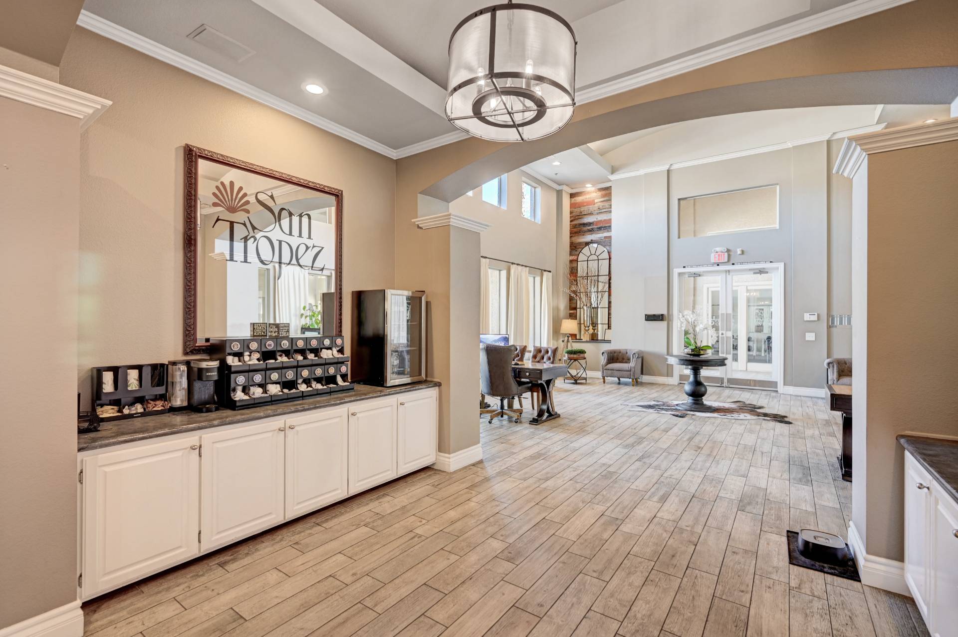 Community_8025_Russell Rd-33