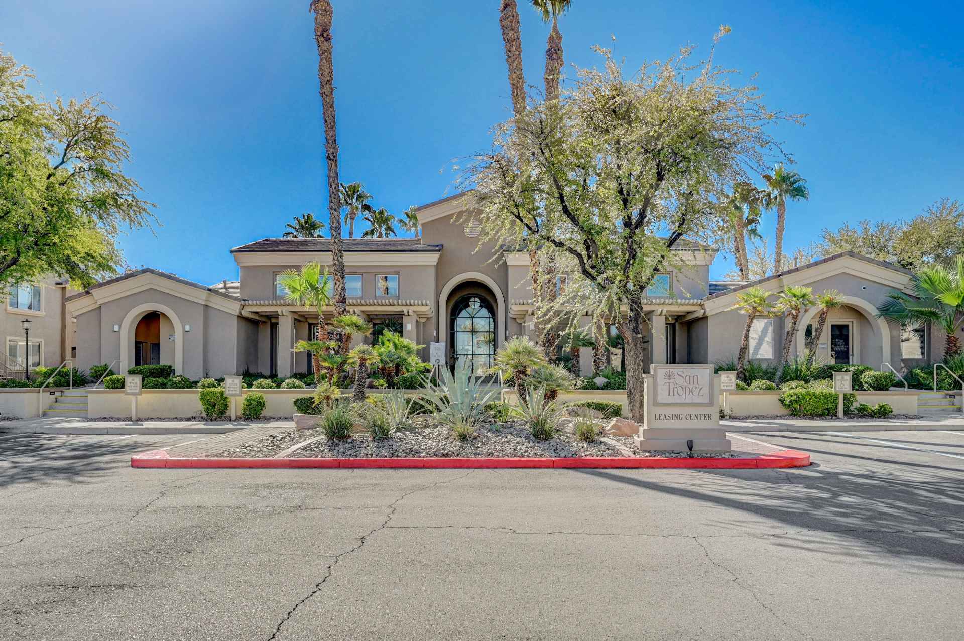 Community_8025_Russell Rd-39